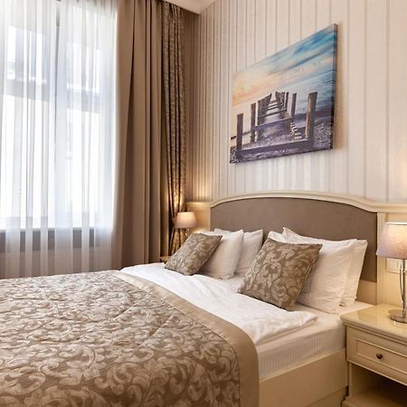 Royal Mini-Apart Hotel On Rynok Square Lviv Luaran gambar