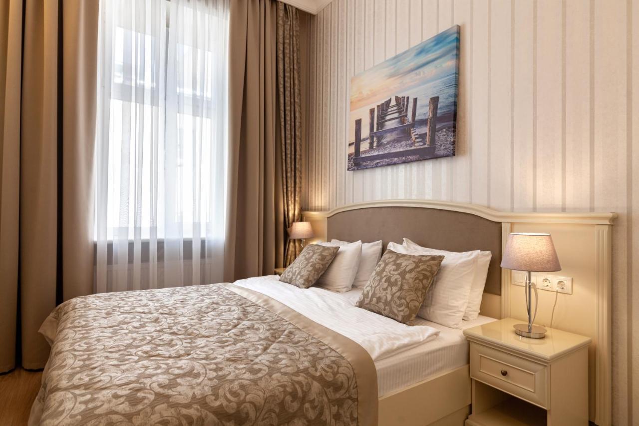 Royal Mini-Apart Hotel On Rynok Square Lviv Luaran gambar