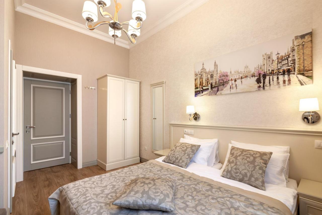 Royal Mini-Apart Hotel On Rynok Square Lviv Luaran gambar