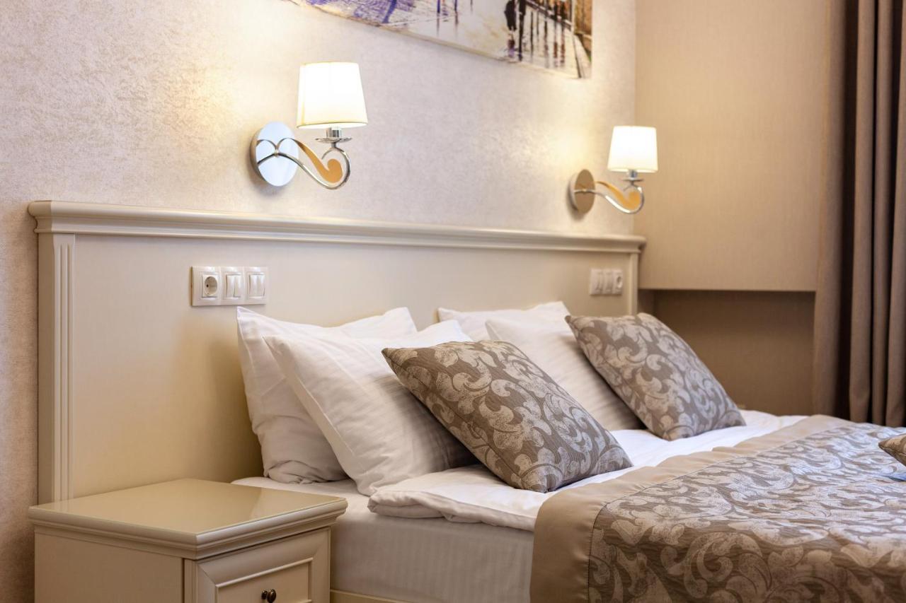 Royal Mini-Apart Hotel On Rynok Square Lviv Luaran gambar